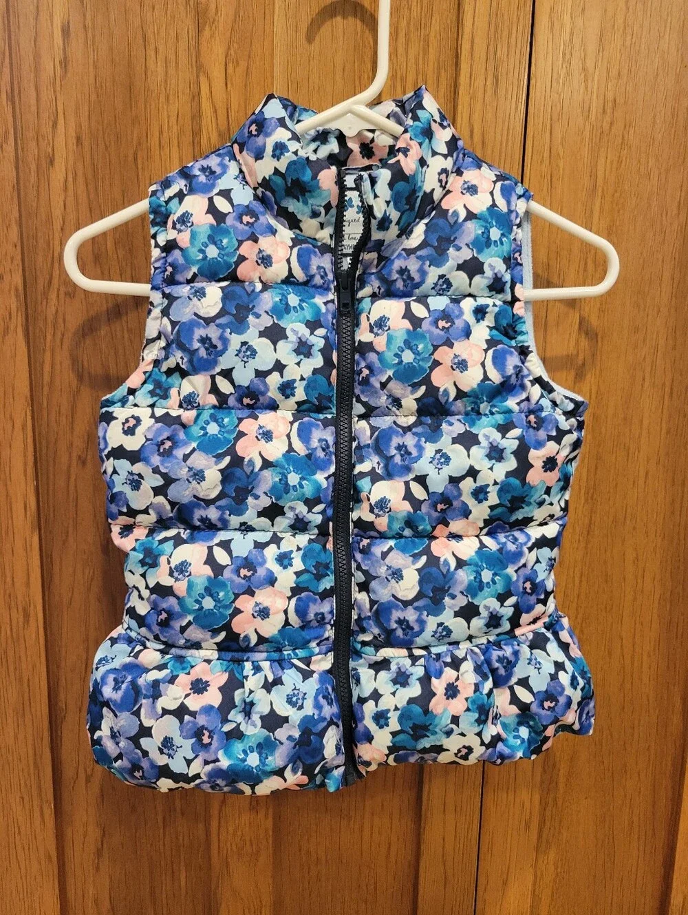 Gymboree Blue Floral Quilted Puffer Vest.  Girls Size 7/8. Like New!!